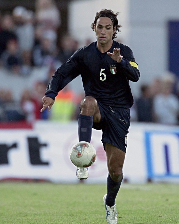 开云官网-意大利国家队内斯塔老照片曝光|AC米兰|名宿|ac米兰_新浪体育_新浪新闻