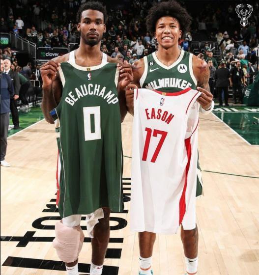 KAIYUN-16分钟砍5+1+2！火箭双前锋缺阵，24岁替补变奇兵，比电风扇好用