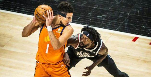 开云官网-面具侠布克出师不利 儿时偶像或助他找回信心