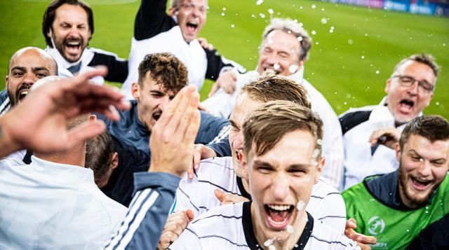 18岁神童爆发，昆茨点石成金，德国U21队决赛3连进！