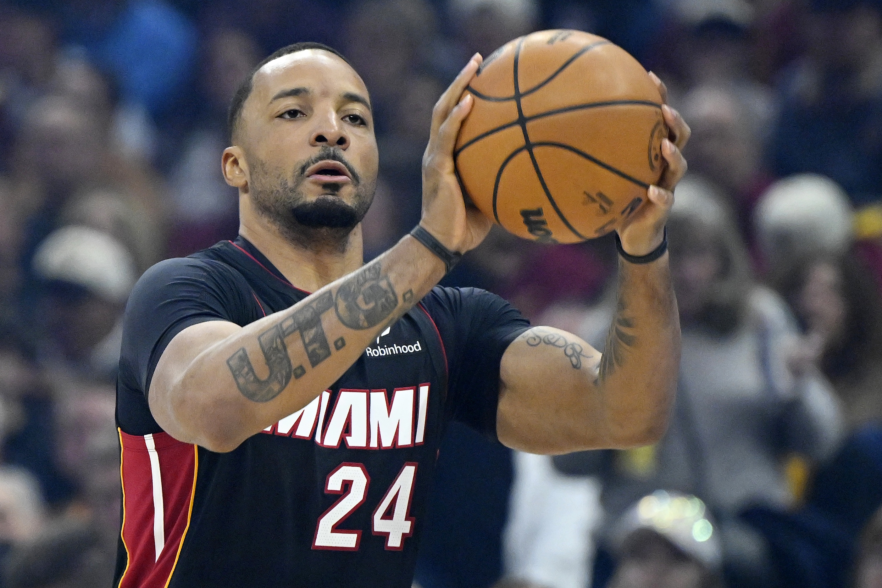 KAIYUN-热火客战奇才 鲍威尔&amp;希罗&amp;约维奇缺阵 维金斯可以出战